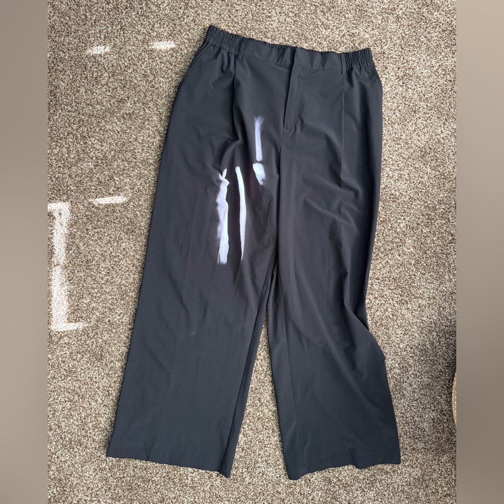 ALO Yoga Women's Black Relaxed Trousers